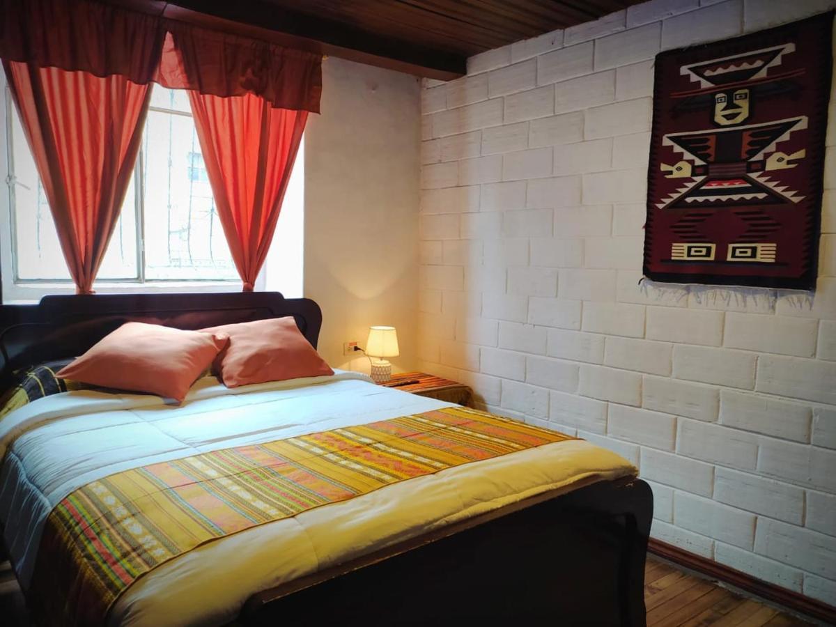 Hostal La Casa Tolena Quito - Ecuador Hotel Luaran gambar