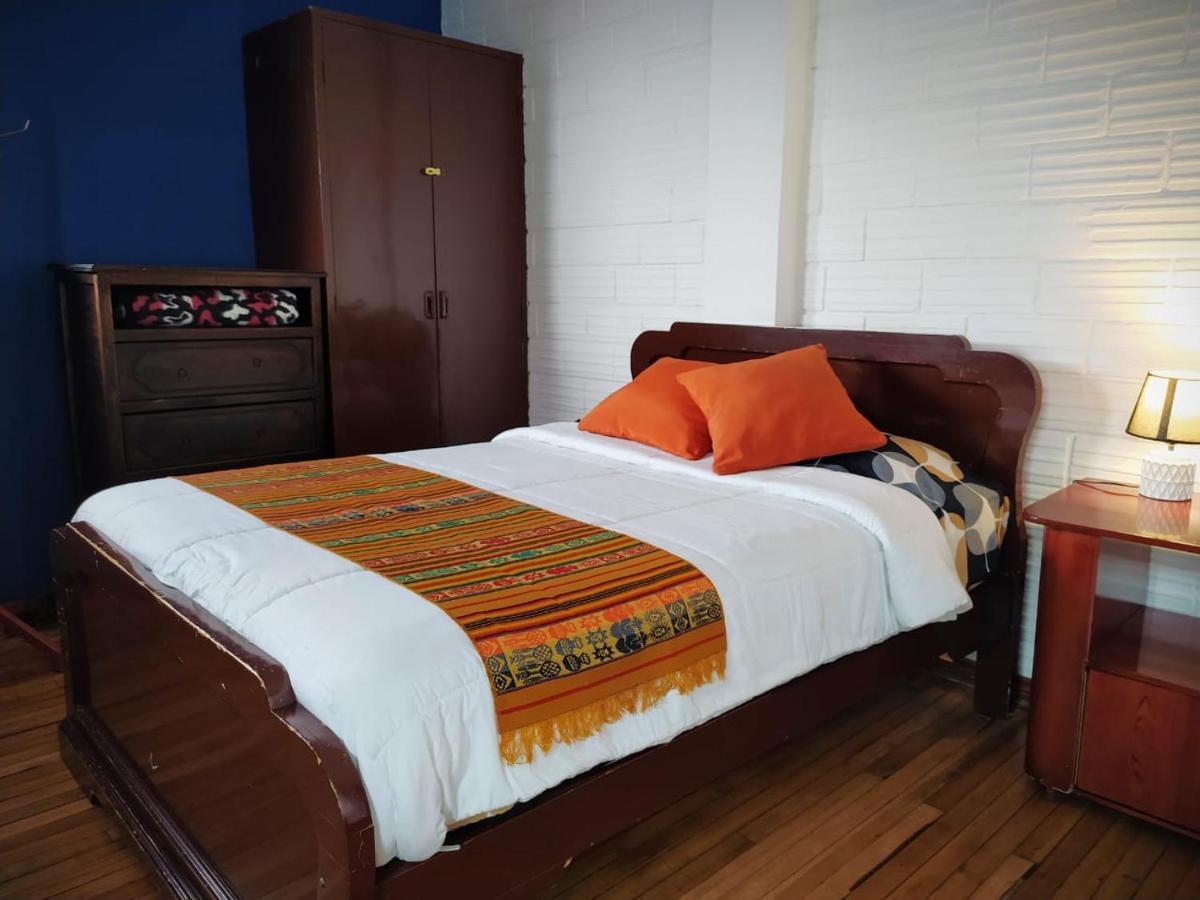 Hostal La Casa Tolena Quito - Ecuador Hotel Luaran gambar