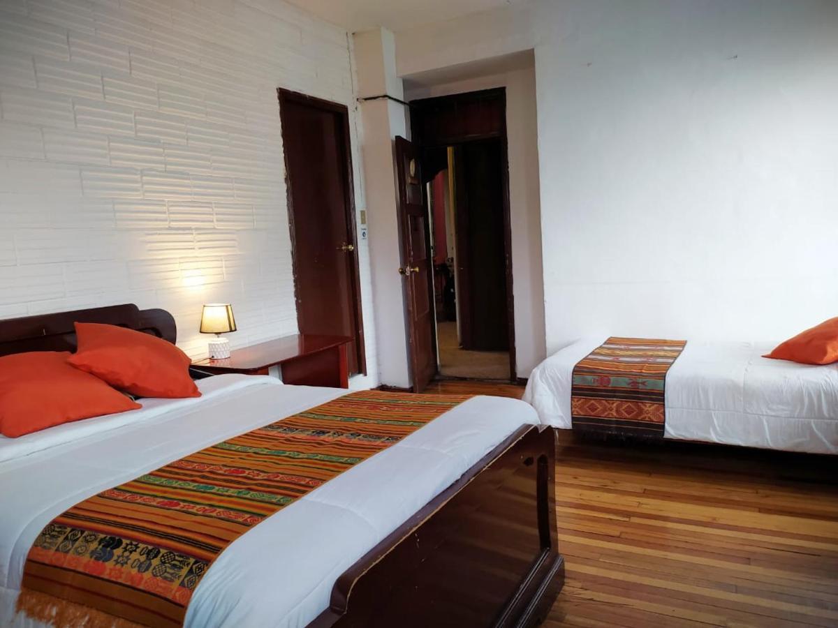 Hostal La Casa Tolena Quito - Ecuador Hotel Luaran gambar