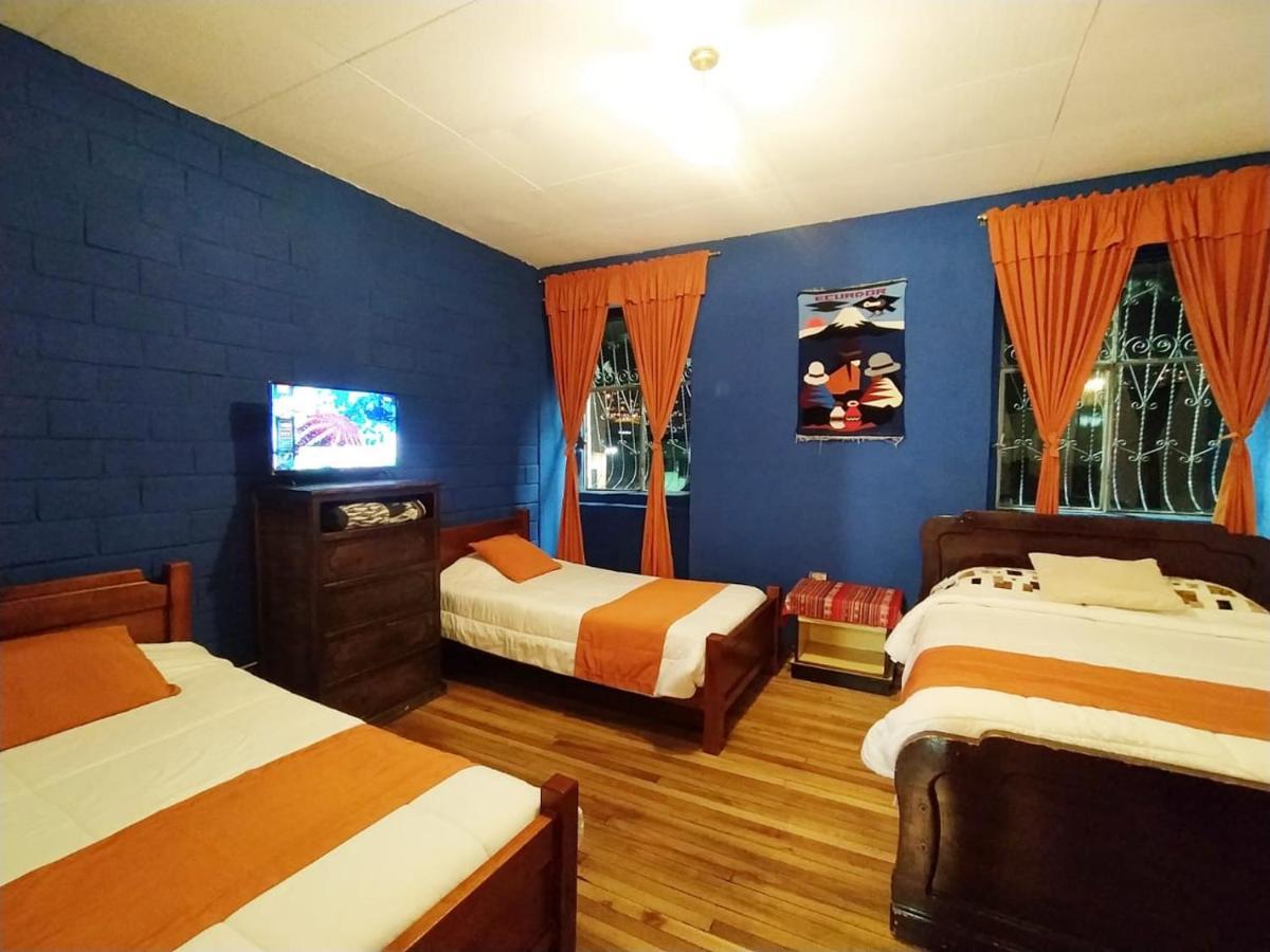 Hostal La Casa Tolena Quito - Ecuador Hotel Luaran gambar