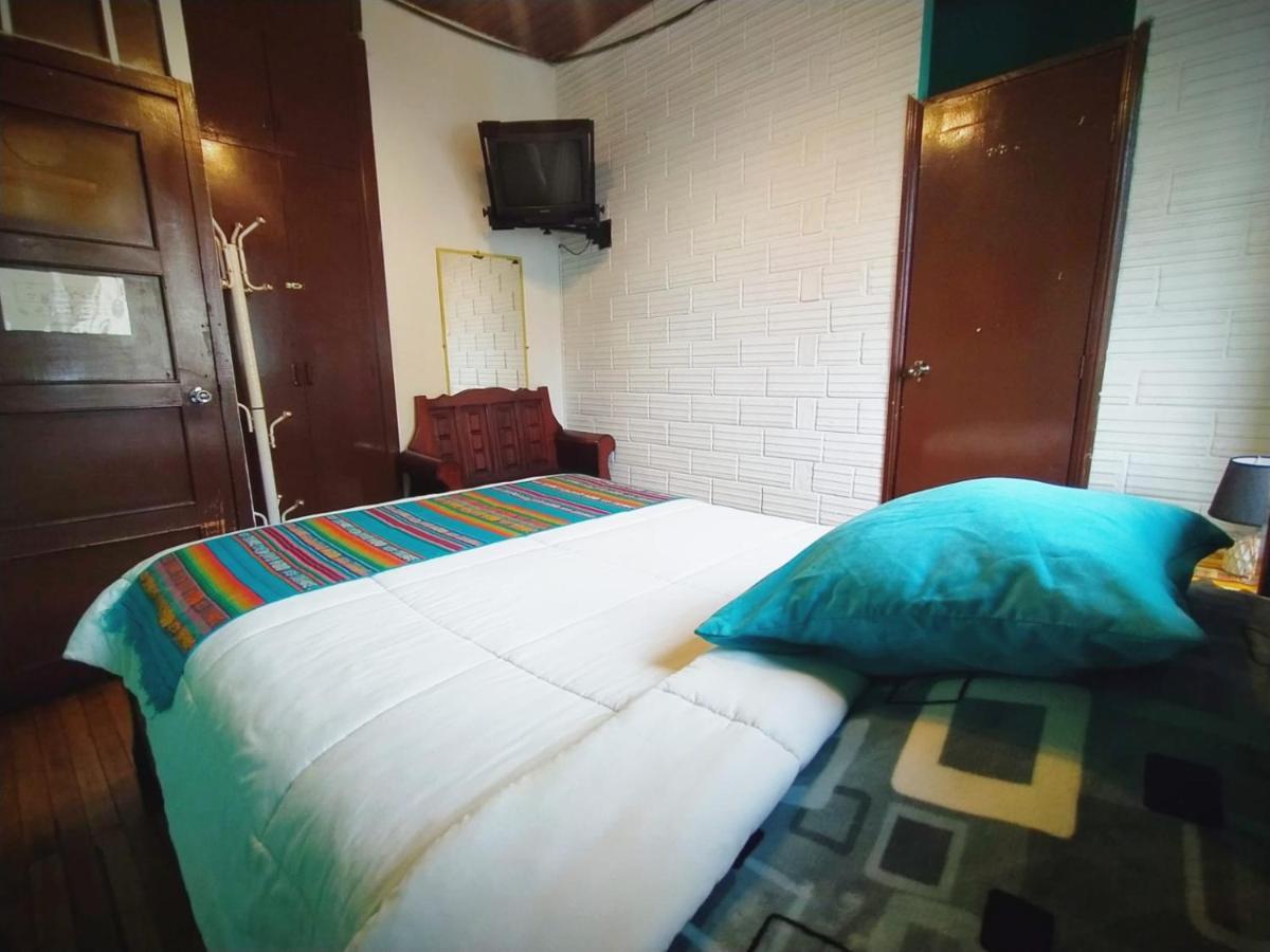 Hostal La Casa Tolena Quito - Ecuador Hotel Luaran gambar