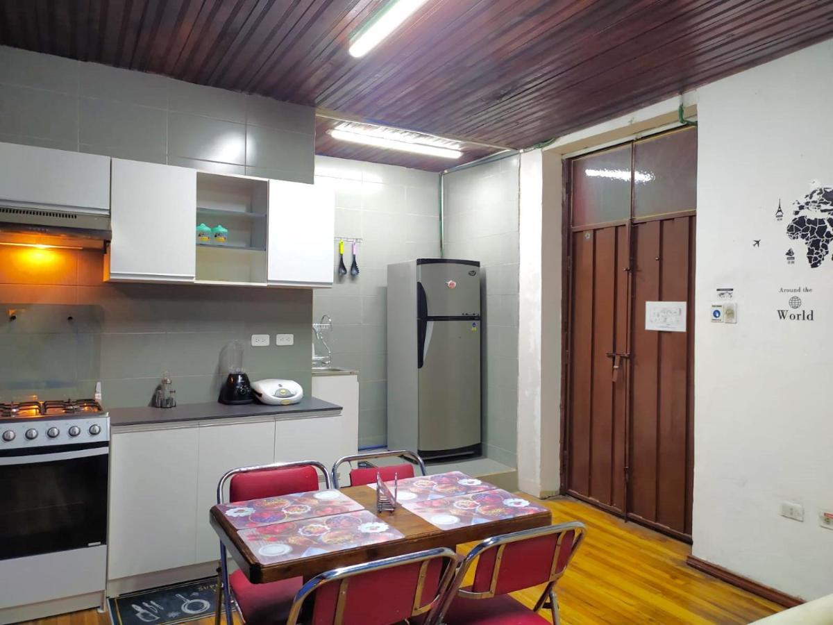 Hostal La Casa Tolena Quito - Ecuador Hotel Luaran gambar