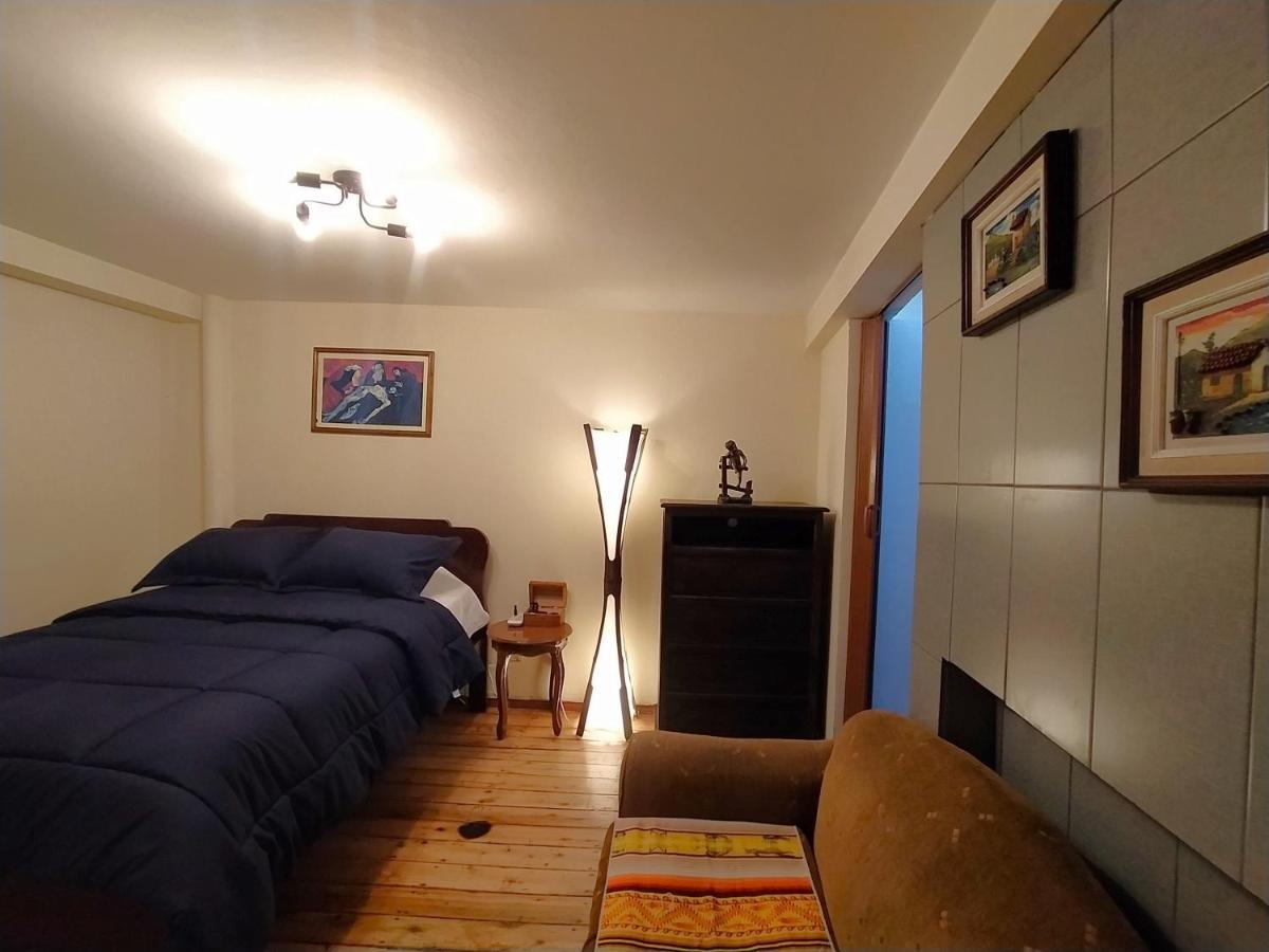 Hostal La Casa Tolena Quito - Ecuador Hotel Luaran gambar