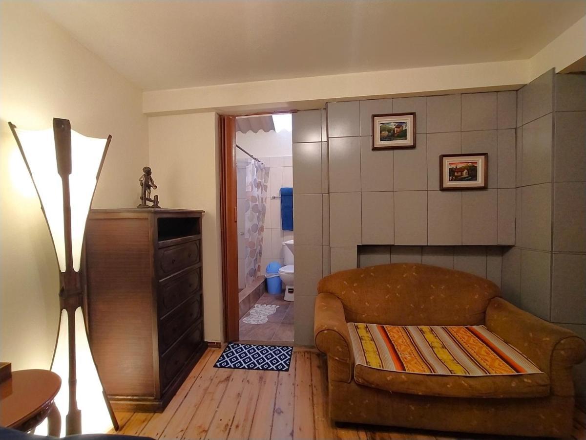 Hostal La Casa Tolena Quito - Ecuador Hotel Luaran gambar